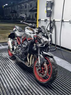 Kawasaki Z900 950 cc - ფოტო 3