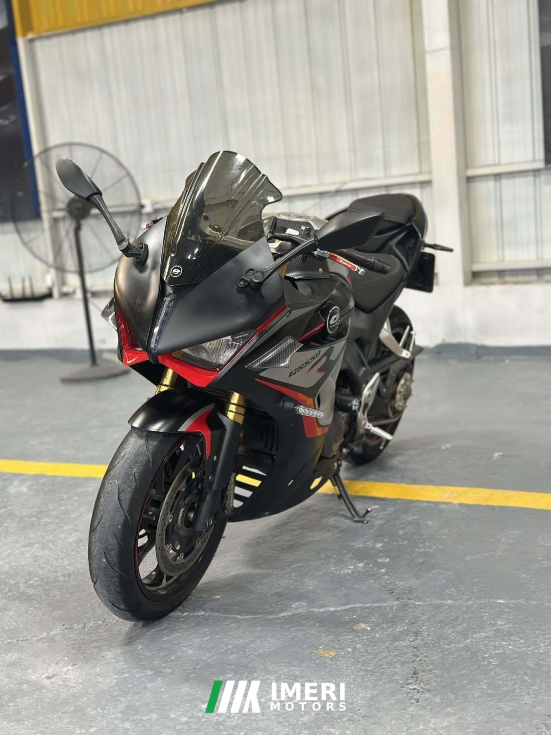 QJMOTOR Roewe i5 550 / Sai 550 *(Context-dependent, usually referring to the motorcycle "Sai 550" or Roewe car v - motorcycl…