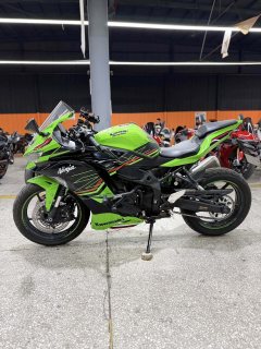 Kawasaki ZX-4R 400 cc - ფოტო 6