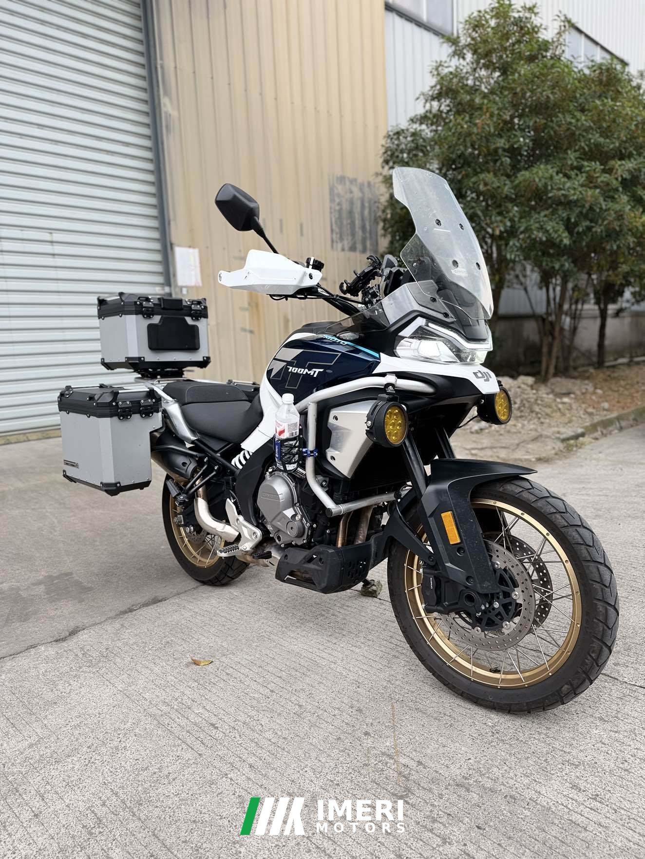 2025 CFMOTO 700MT