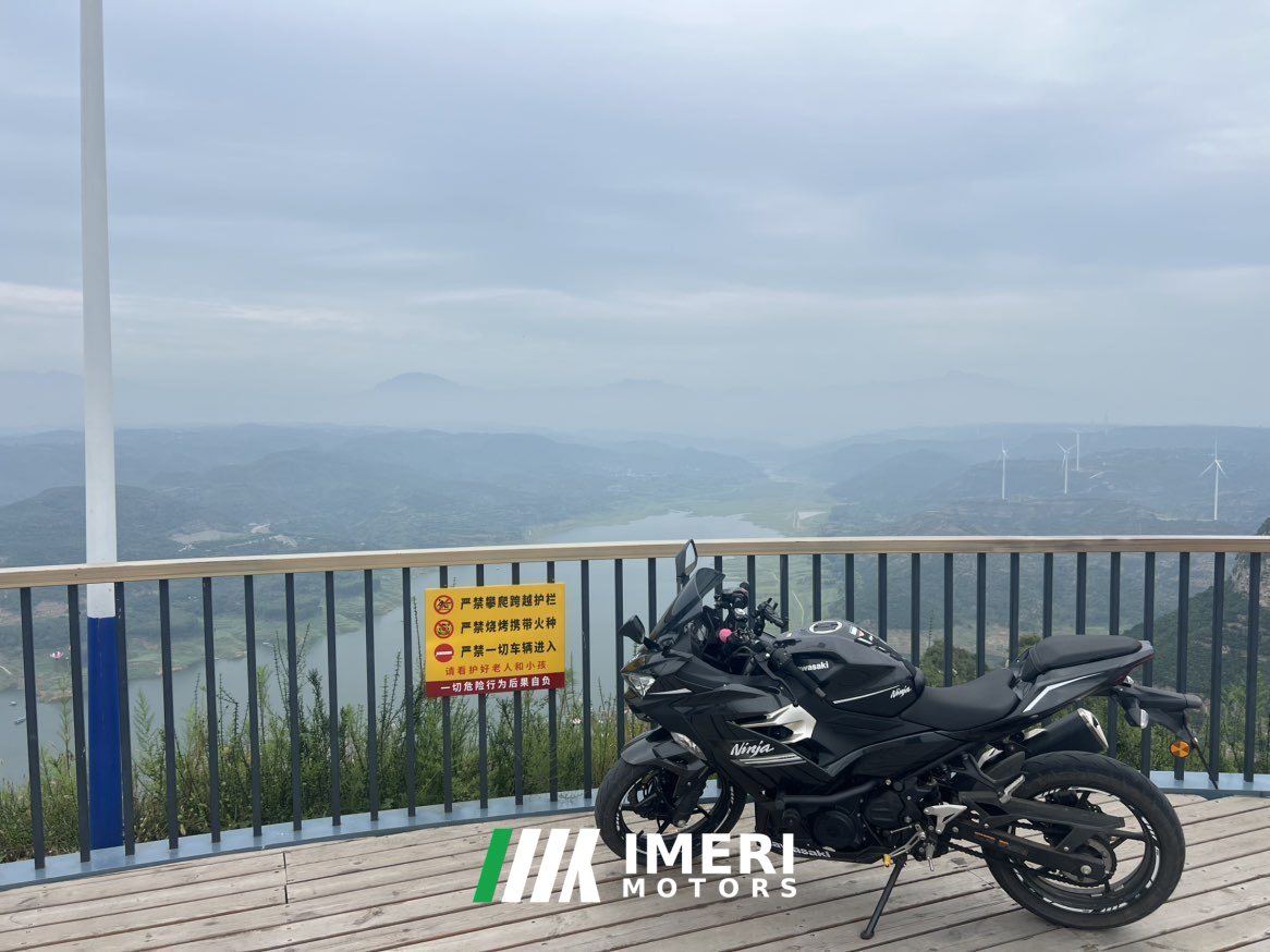 2022 Kawasaki Ninja 400