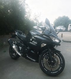 Kawasaki Ninja 400 - ფოტო 3