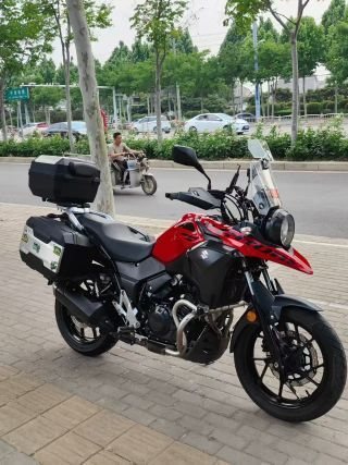 Haojue Suzuki DL250 - motorcycle from China