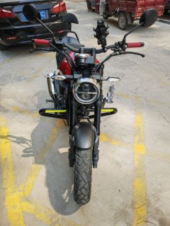 Sundiro Honda CBF190TR - ფოტო 3