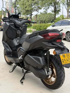 Yamaha XMAX 300 cc - ფოტო 9