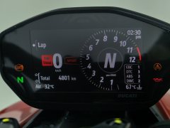 Ducati Street Fighter V2 950 cc - ფოტო 2