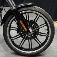 Harley-Davidson Breakout 1860 cc - ფოტო 8