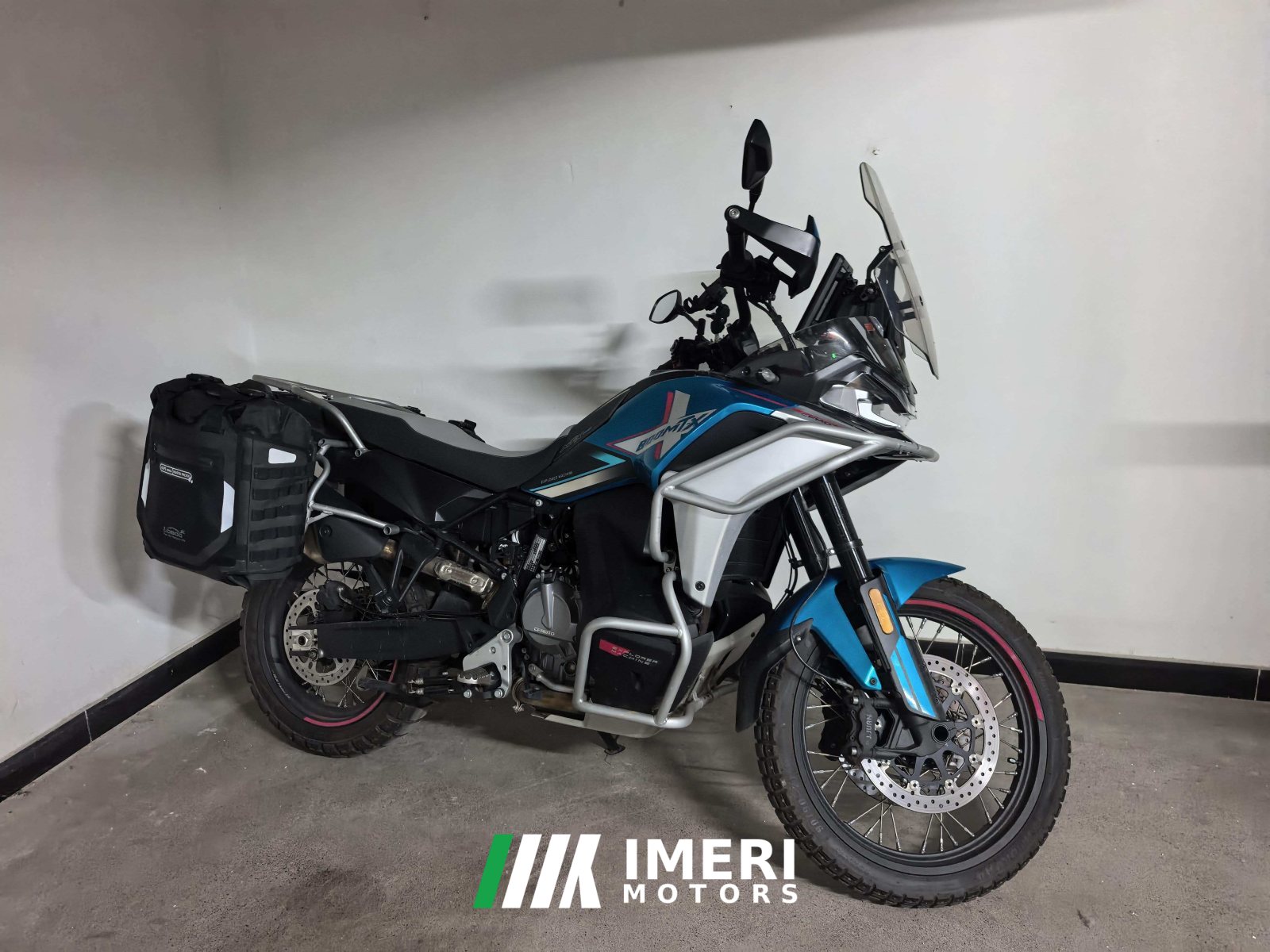 2024 CFMOTO 800MT-X