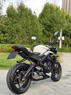 Triumph Street Triple 765 - ფოტო 5