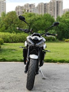 Triumph Street Triple 765 - ფოტო 7