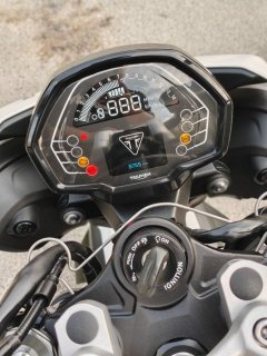 Triumph Street Triple 765 - ფოტო 9