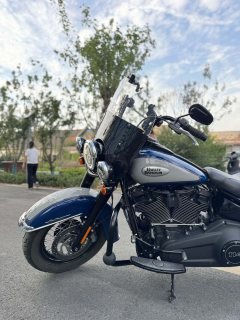 Harley-Davidson Heritage Classic 1870 cc - ფოტო 6