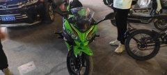 Kawasaki Ninja 400 - ფოტო 4