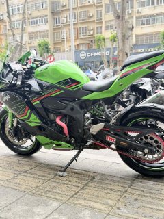 Kawasaki ZX-4R 400 cc - ფოტო 3
