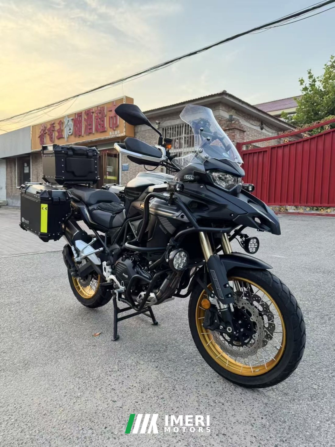 Benelli TRK552 550 cc - მოტოციკლი ჩინეთიდან