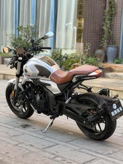 Voge AC525 500 cc - ფოტო 6