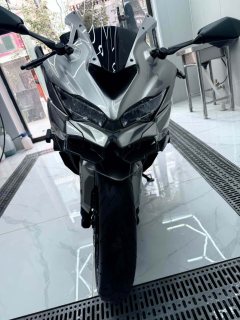 Kawasaki ZX-4R 400 cc - photo 5