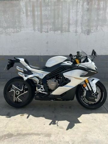 2025 CFMOTO 750SR-S