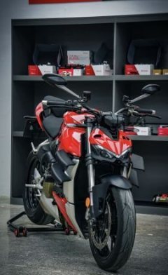 Ducati Street Fighter V4 1100 cc - ფოტო 4