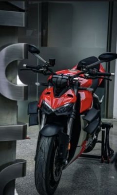 Ducati Street Fighter V4 1100 cc - ფოტო 9
