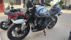 Honda CB500 Super Four - ფოტო 5