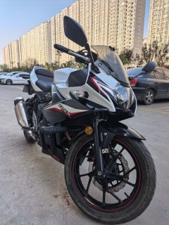Haojue Suzuki GSX250R - ფოტო 5