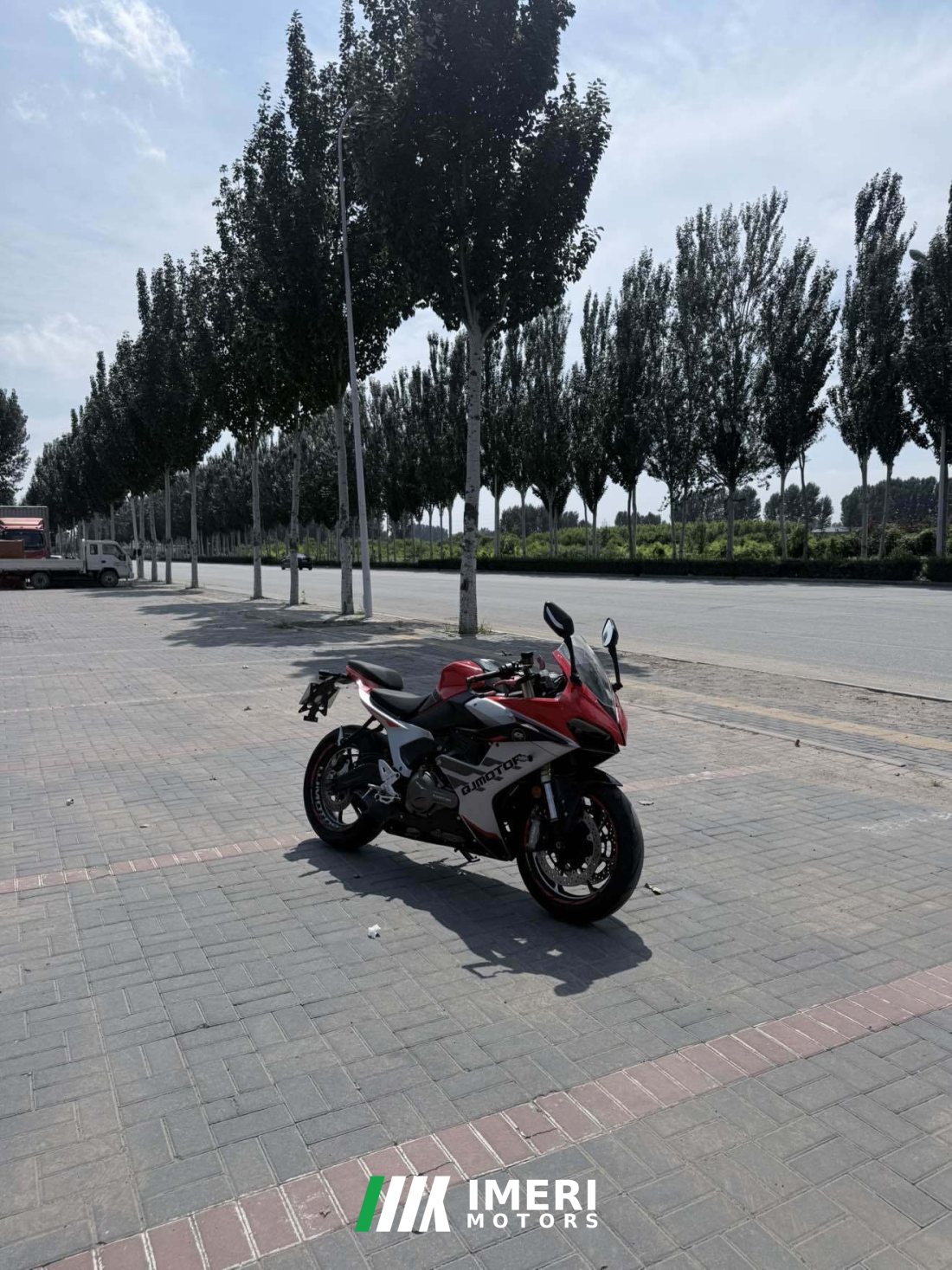QJMOTOR Roewe i5 550 / Sai 550 *(Context-dependent, usually referring to the motorcycle "Sai 550" or Roewe car v - motorcycl…