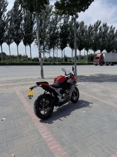 QJMOTOR Roewe i5 550 / Sai 550 *(Context-dependent, usually referring to the motorcycle "Sai 550" or Roewe car v - photo 2