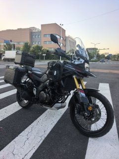 Suzuki V-Strom 1050 - ფოტო 1