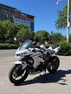 Kawasaki Ninja 400 - ფოტო 3