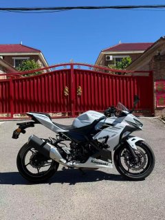Kawasaki Ninja 400 - ფოტო 4