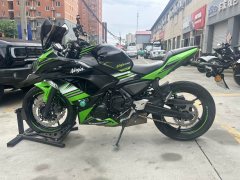 Kawasaki Ninja 650 - photo 2