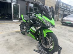 Kawasaki Ninja 650 - photo 7