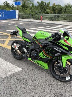 Kawasaki ZX-4R 400 cc - ფოტო 3