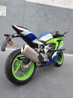 Kawasaki ZX-4R 400 cc - ფოტო 7
