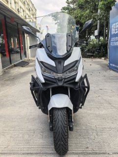 Voge SR4 Max 350 cc - ფოტო 3