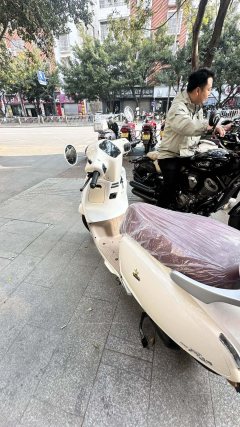 Wuyang Honda NWF125 - ფოტო 3