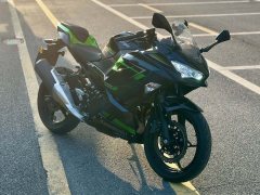 Kawasaki Ninja 400 - ფოტო 1