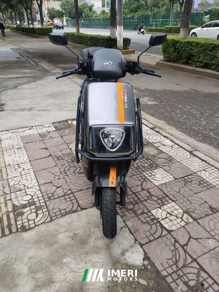 2023 Yadea E9