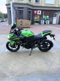 Kawasaki Ninja 400 - ფოტო 1