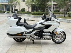 Honda Gold Wing GL1800 - ფოტო 2