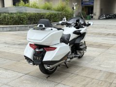 Honda Gold Wing GL1800 - ფოტო 3