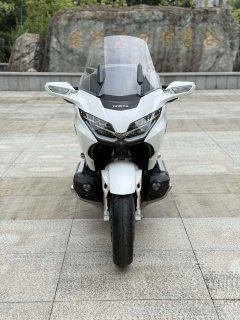 Honda Gold Wing GL1800 - ფოტო 4