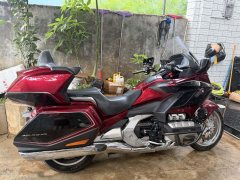Honda Gold Wing GL1800 - ფოტო 1