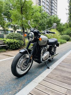 Triumph Bonneville T120 1200 cc - ფოტო 1