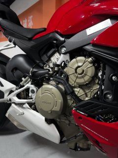 Ducati Street Fighter V4 1100 cc - ფოტო 3
