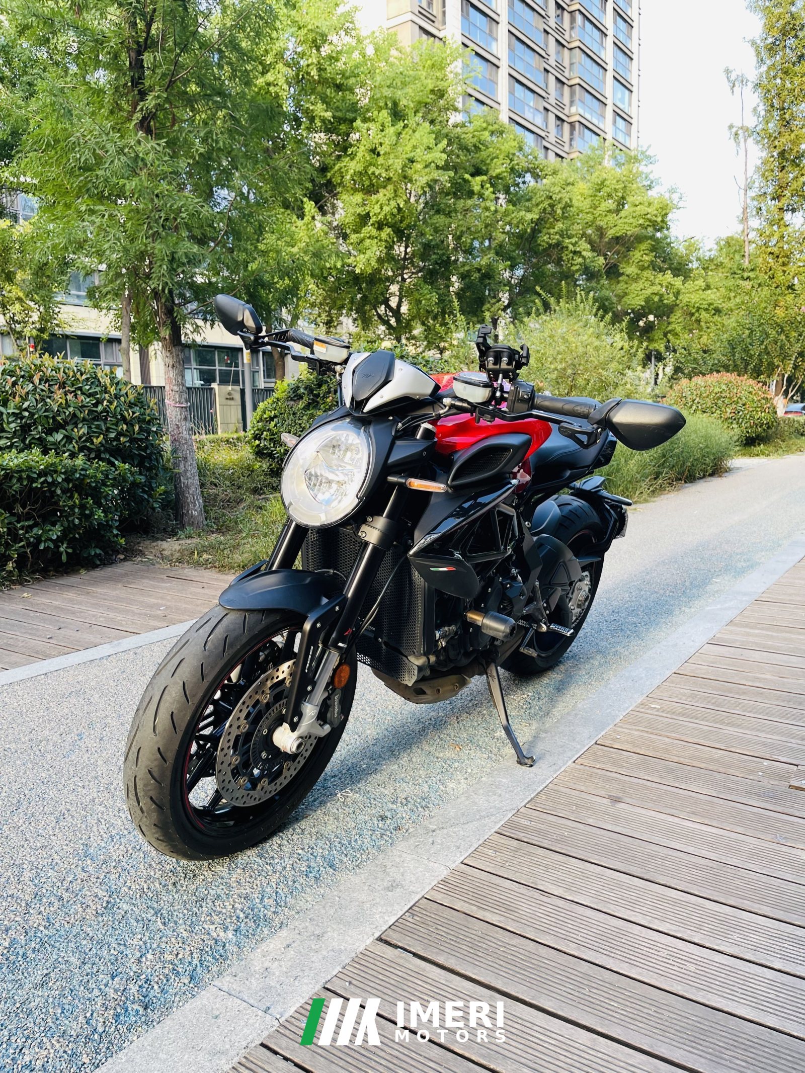 2023 MV Agusta Dragster 800