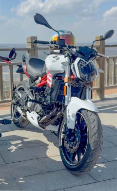 Benelli BN302S 300 cc - ფოტო 1