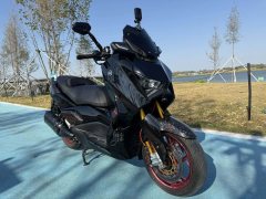 Yamaha XMAX 300 cc - ფოტო 3