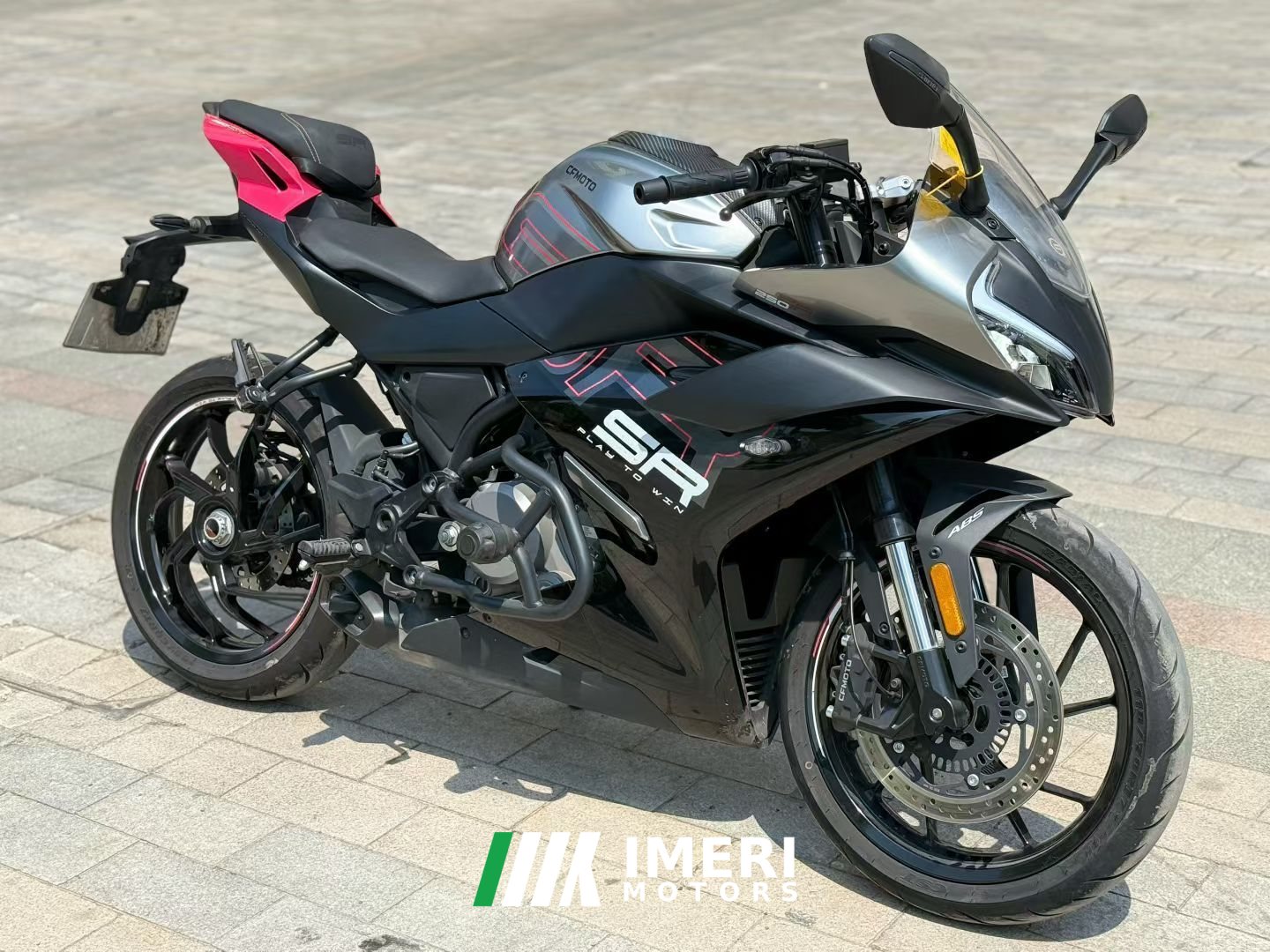 2023 CFMOTO 250SR